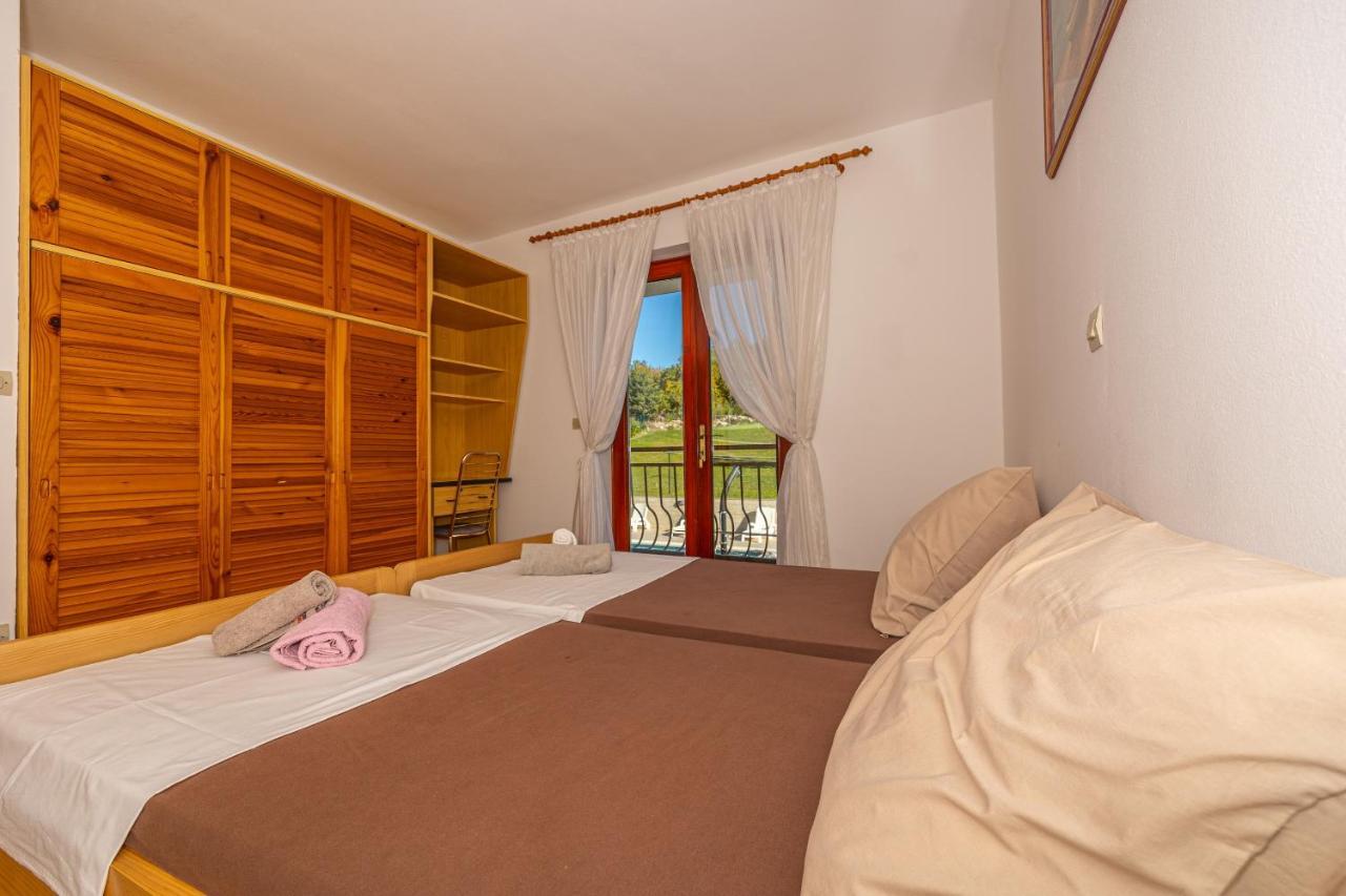 Apartments Francoise Crikvenica Zewnętrze zdjęcie