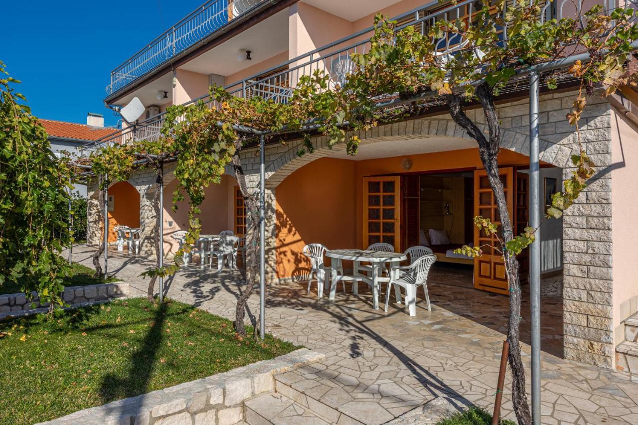 Apartments Francoise Crikvenica Zewnętrze zdjęcie