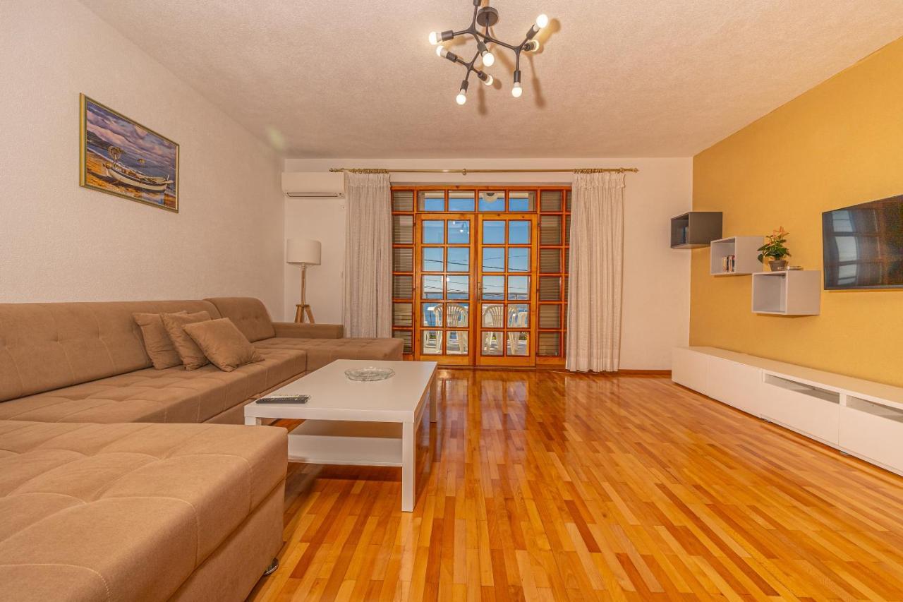 Apartments Francoise Crikvenica Zewnętrze zdjęcie