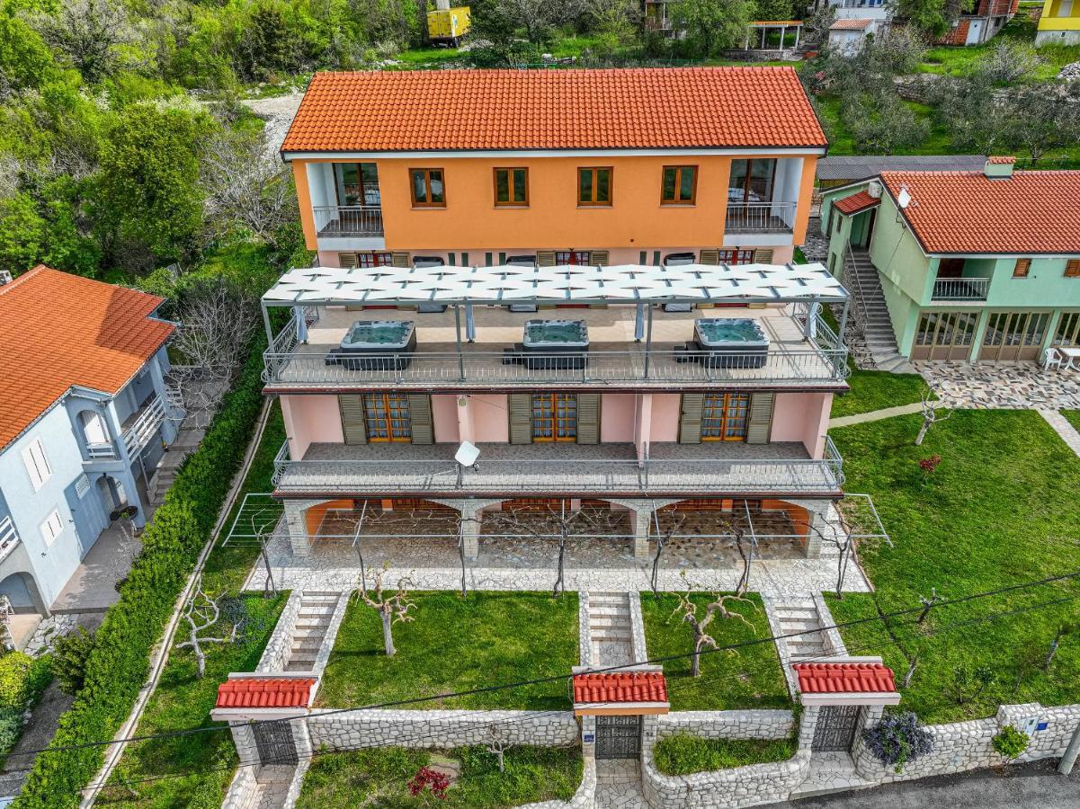 Apartments Francoise Crikvenica Zewnętrze zdjęcie